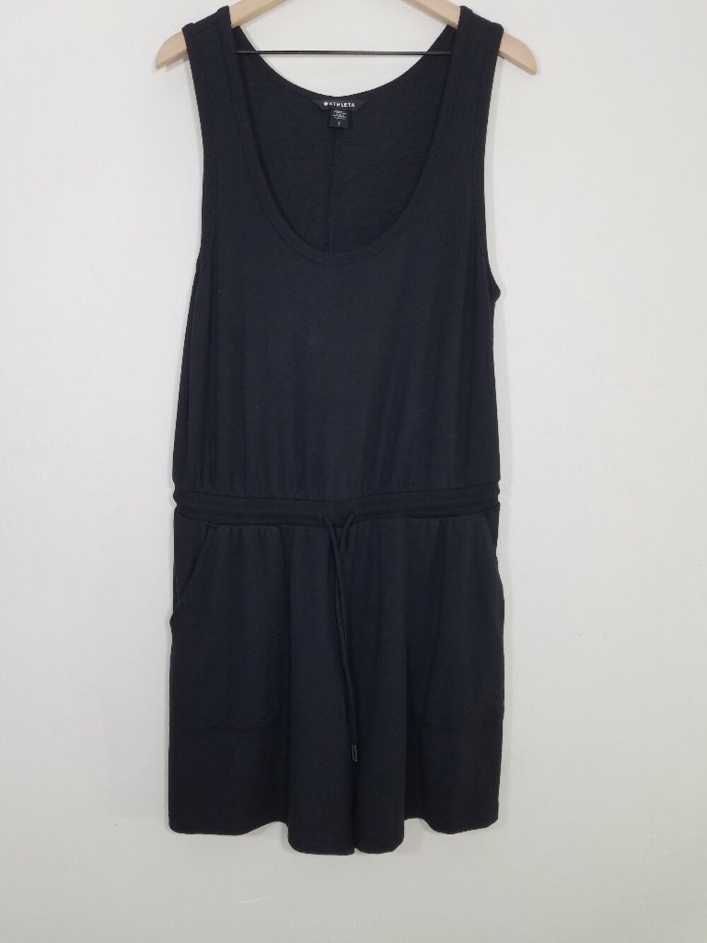 Athleta Romper Drawstring Waist Sleeveless and Pockets Black Stretchy Size L